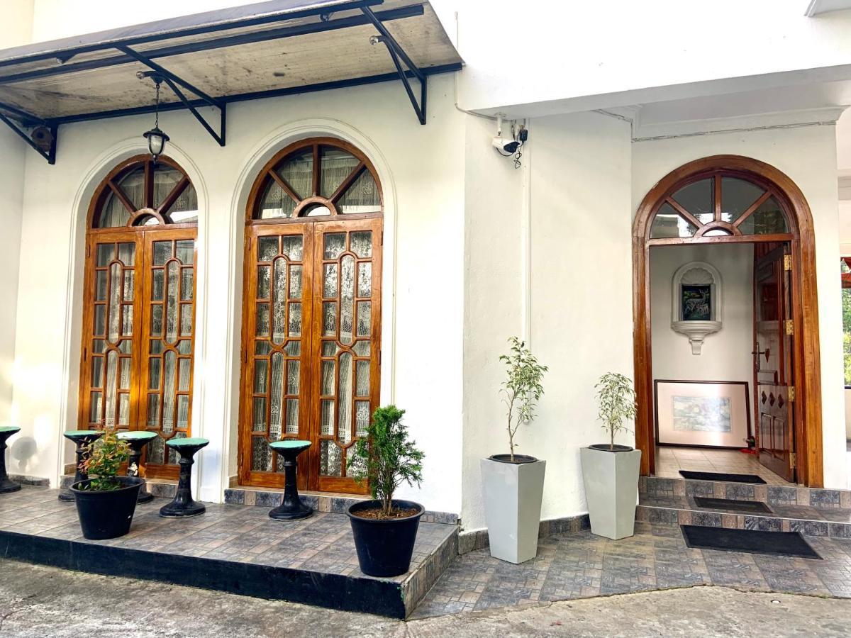Gk Villa Нувара Елия Екстериор снимка