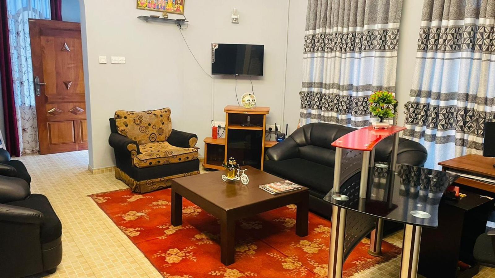Gk Villa Нувара Елия Екстериор снимка